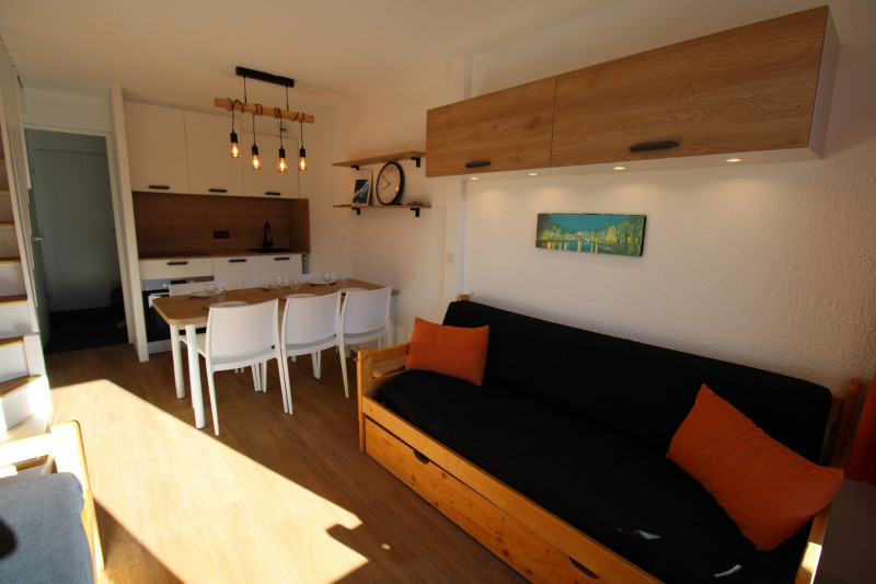 _lv_images__lot_0020392346_07_10081899