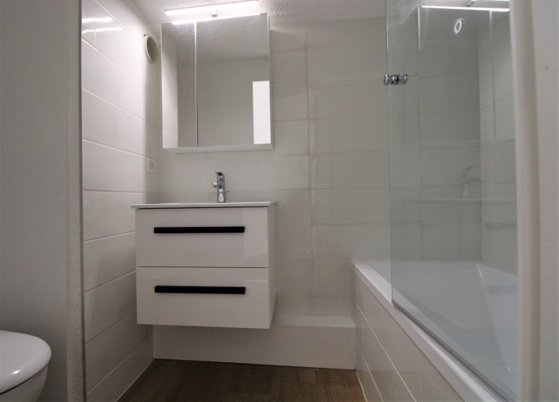 _lv_images__lot_0020392346_08_10183546