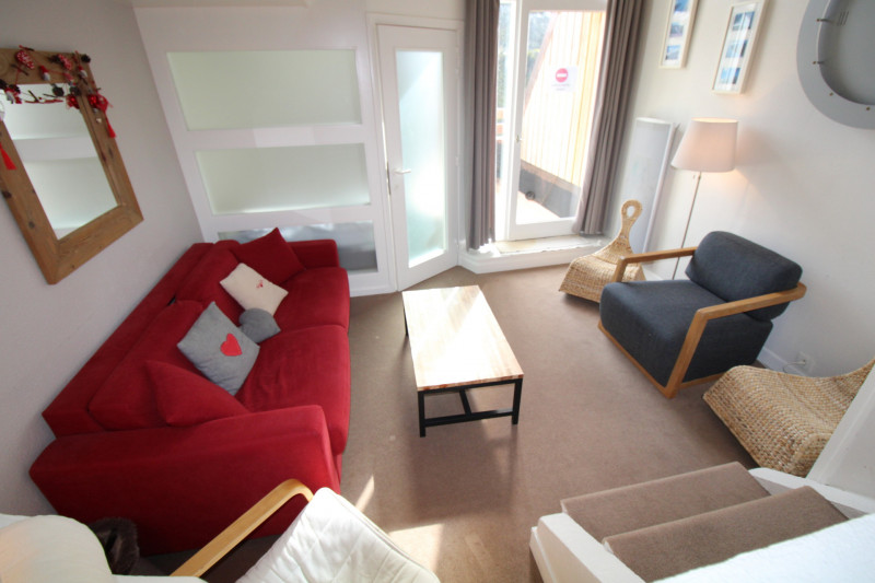 _lv_images__lot_0020392348_01_9993533