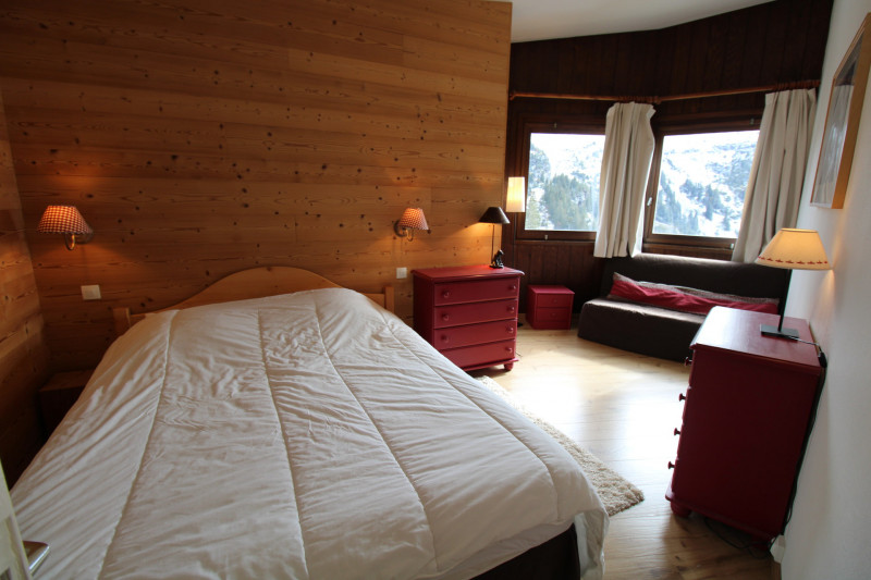 _lv_images__lot_0020392352_07_9714683