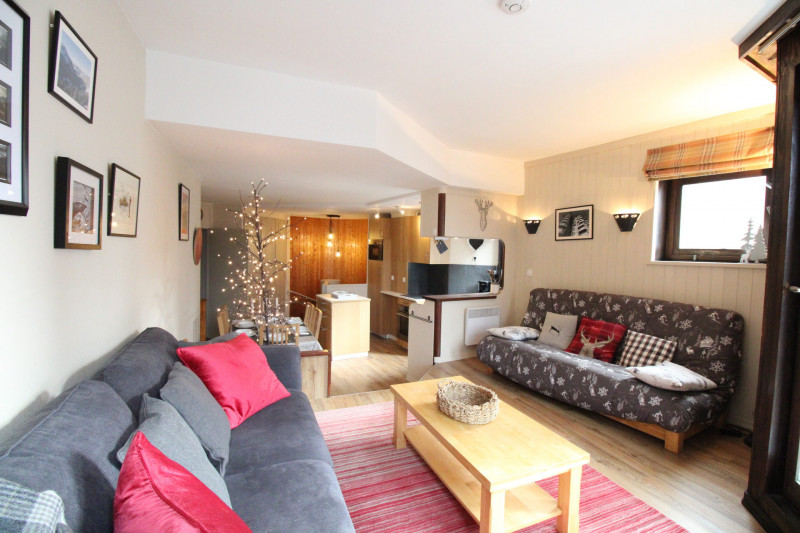 _lv_images__lot_0020392354_03_9993756 _lv_images__lot_0020392354_03_9993756