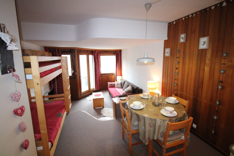 _lv_images__lot_0020392357_04_9377570 _lv_images__lot_0020392357_04_9377570