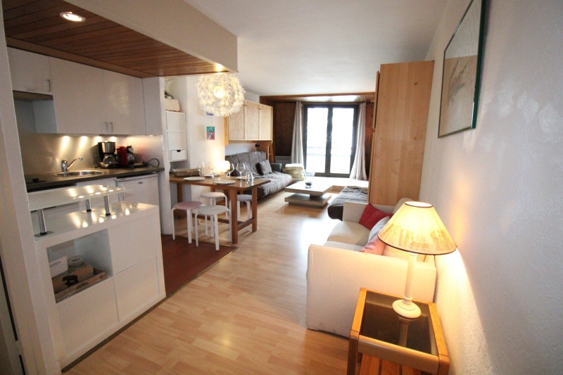 _lv_images__lot_0020392358_01_9932624 _lv_images__lot_0020392358_01_9932624