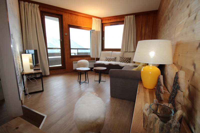 _lv_images__lot_0020392360_01_9344940