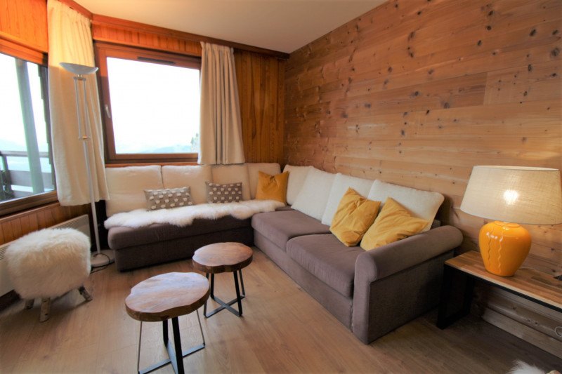 _lv_images__lot_0020392360_02_9667881