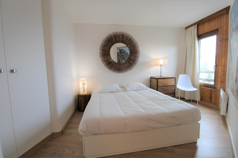 _lv_images__lot_0020392360_08_9589359