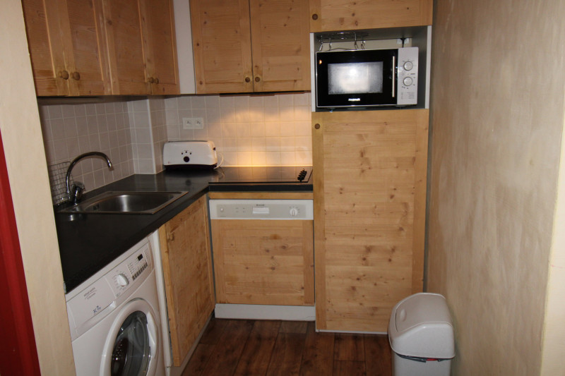 _lv_images__lot_0020392362_05_9425659