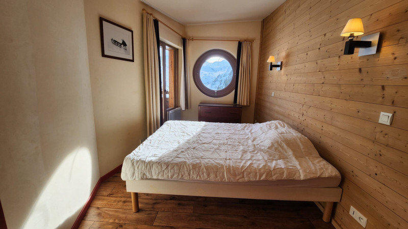 _lv_images__lot_0020392362_08_9826594