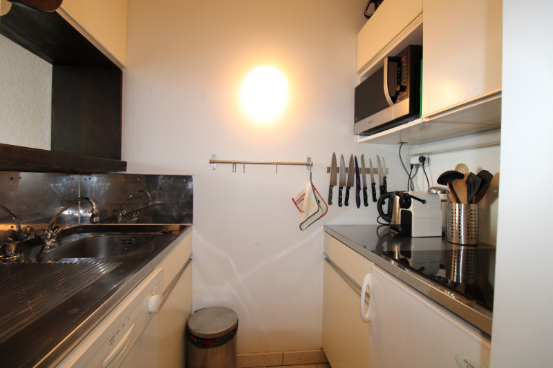 _lv_images__lot_0020392365_04_9332561