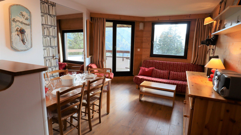 _lv_images__lot_0020392367_01_9921110 _lv_images__lot_0020392367_01_9921110