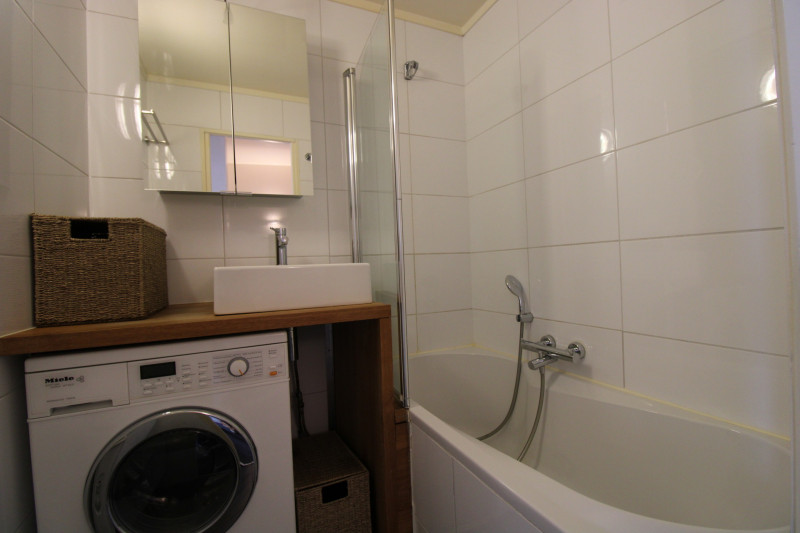 _lv_images__lot_0020392372_08_10150674