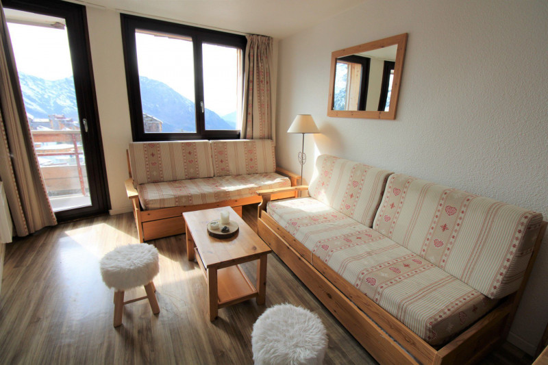 _lv_images__lot_0020392374_01_9867093