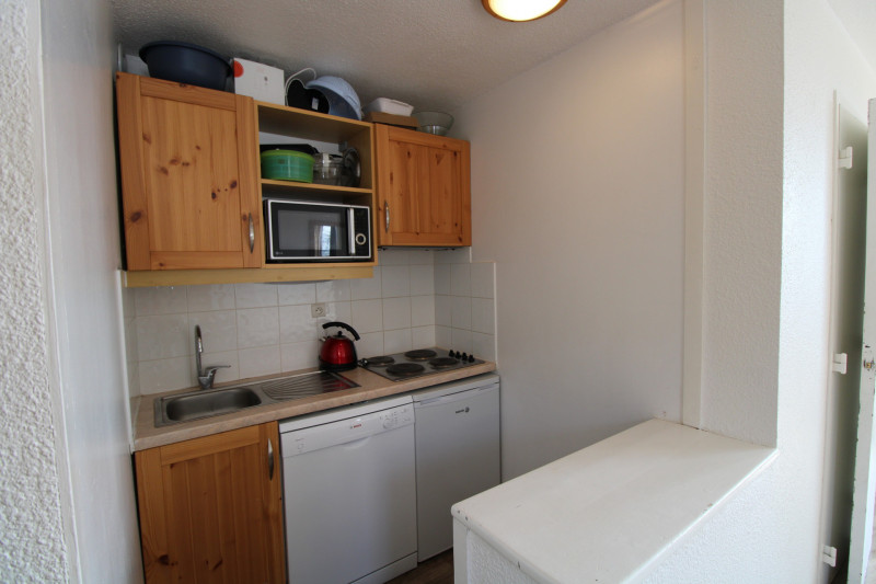 _lv_images__lot_0020392374_05_9529934