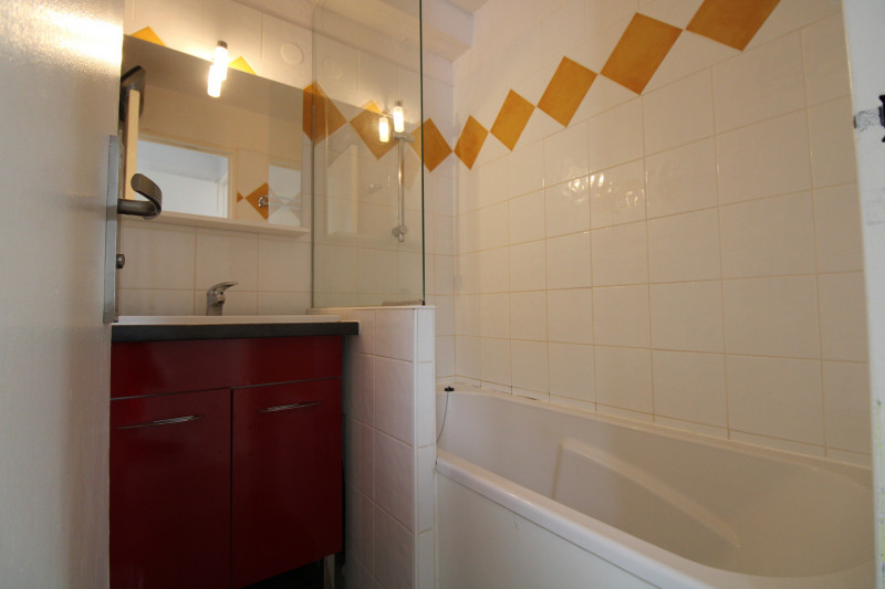 _lv_images__lot_0020392374_08_9595885