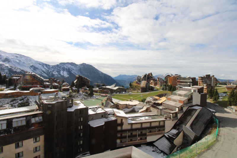 _lv_images__lot_0020392374_10_9608988