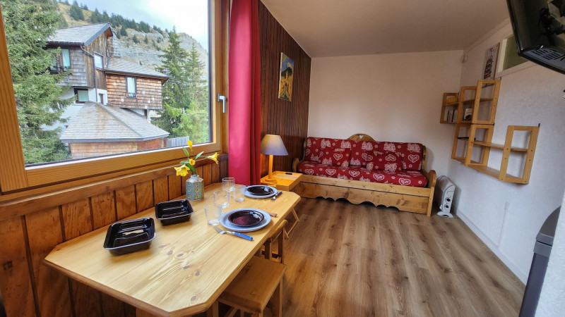 _lv_images__lot_0020392375_02_11138079