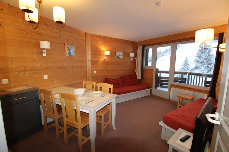 _lv_images__lot_0020392378_02_9319052