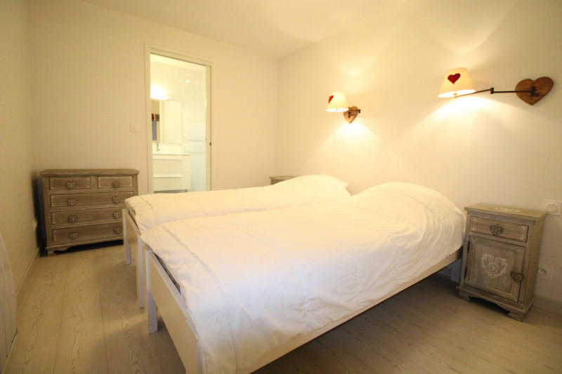 _lv_images__lot_0020392380_07_9569588