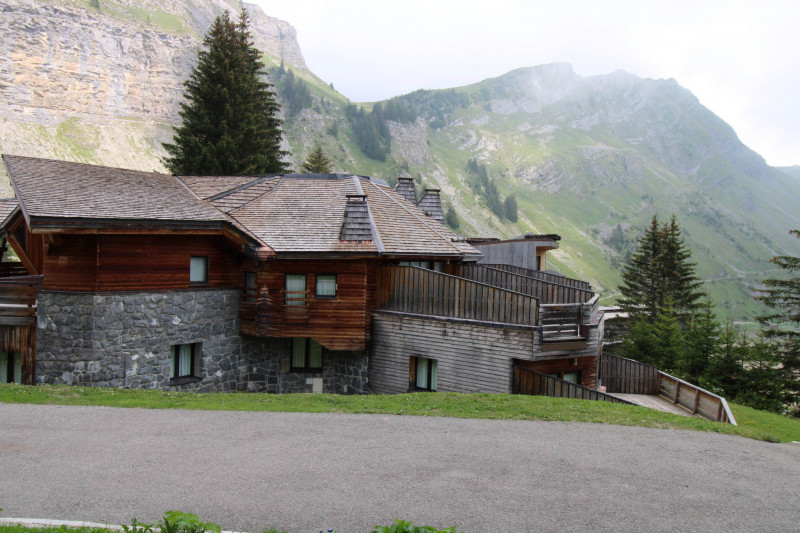 _lv_images__lot_0020392380_12_9389965