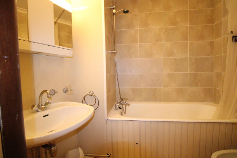 _lv_images__lot_0020392381_08_9280189