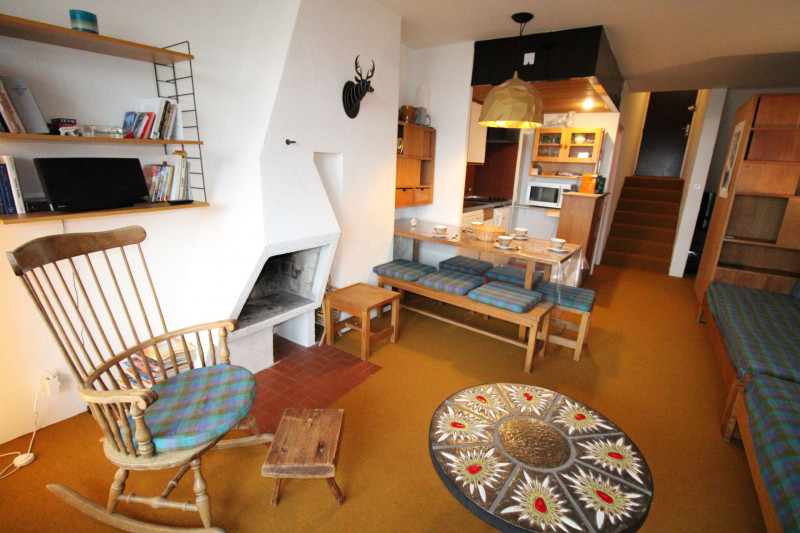 _lv_images__lot_0020392383_01_9396382