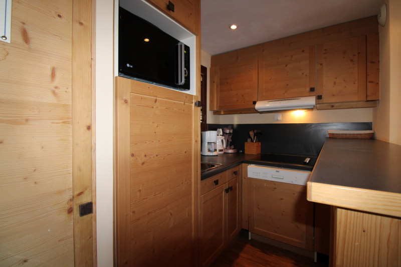 _lv_images__lot_0020392388_04_10136115 _lv_images__lot_0020392388_04_10136115