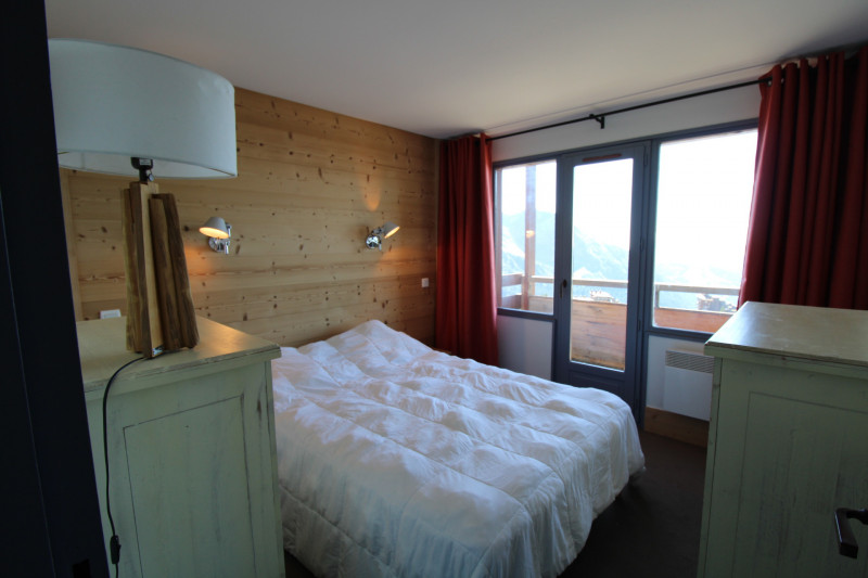 _lv_images__lot_0020392388_05_9701038