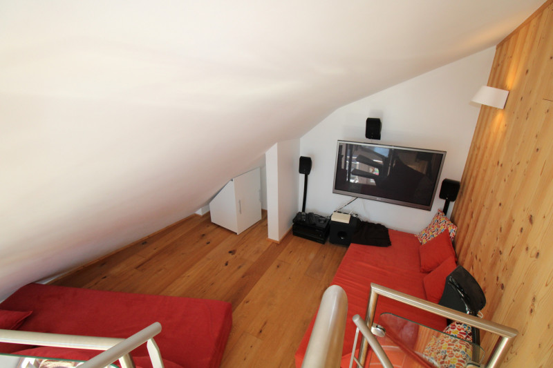 _lv_images__lot_0020392391_06_10034248