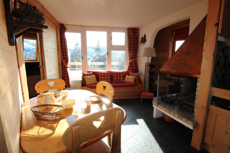 _lv_images__lot_0020392393_01_10312822