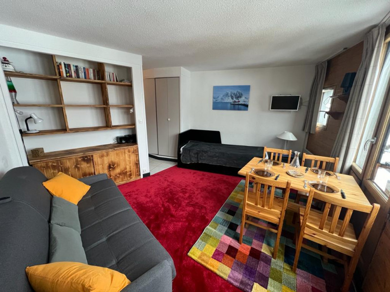 _lv_images__lot_0020392396_02_9241504 _lv_images__lot_0020392396_02_9241504