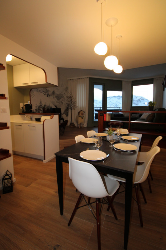 _lv_images__lot_0020392397_05_10150500