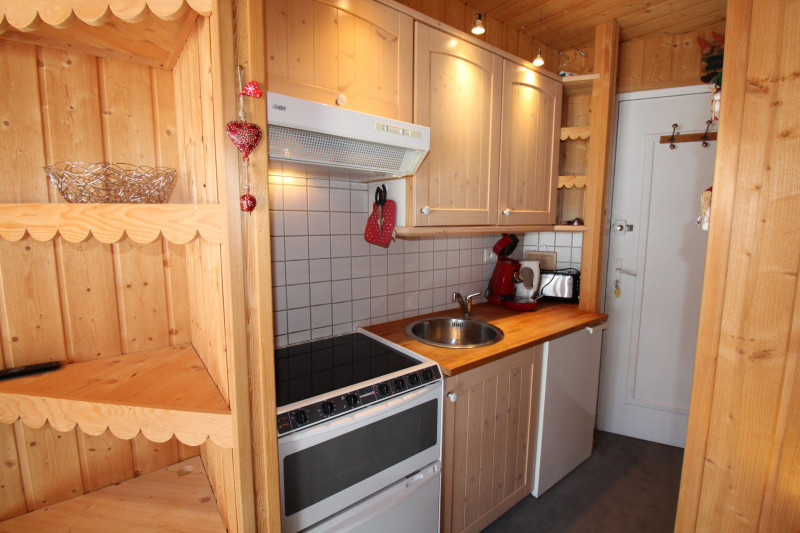 _lv_images__lot_0020392403_06_9933243 _lv_images__lot_0020392403_06_9933243