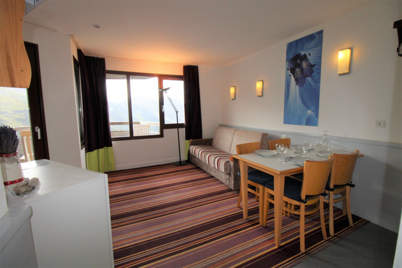 _lv_images__lot_0020392405_01_10357955