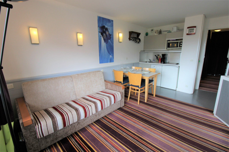 _lv_images__lot_0020392405_03_9748347 _lv_images__lot_0020392405_03_9748347