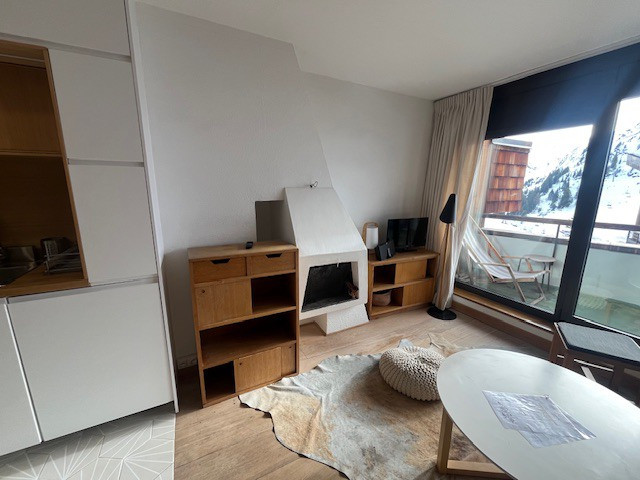 _lv_images__lot_0020392406_04_10278129