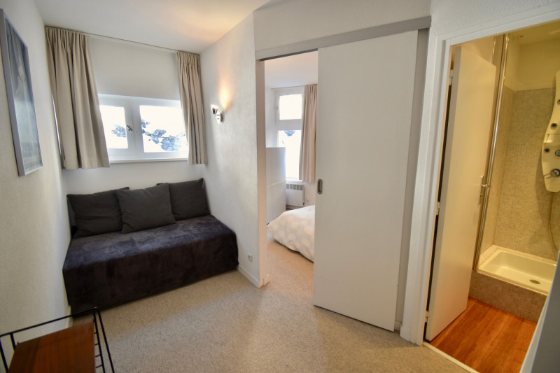 _lv_images__lot_0020392406_08_10278133