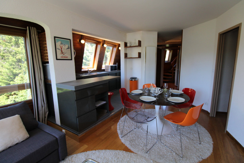 _lv_images__lot_0020392409_06_11222483