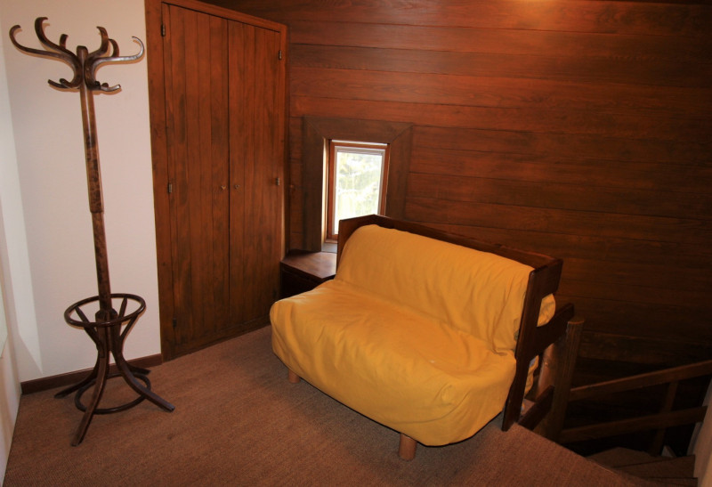 _lv_images__lot_0020392409_08_11071388