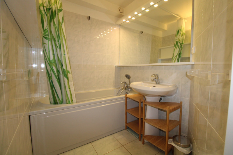 _lv_images__lot_0020392409_14_11058346
