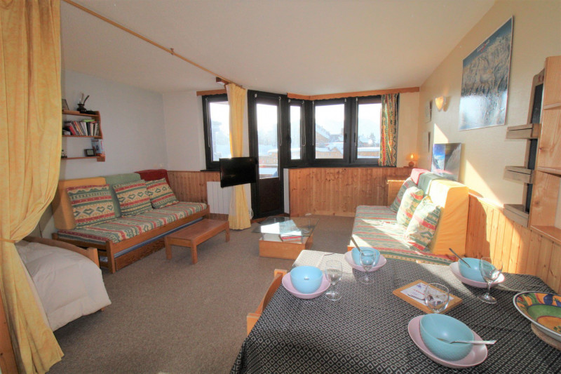 _lv_images__lot_0020392410_02_9556770