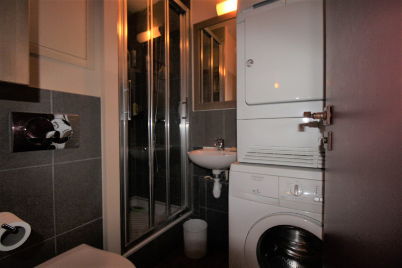 _lv_images__lot_0020392411_08_10156582