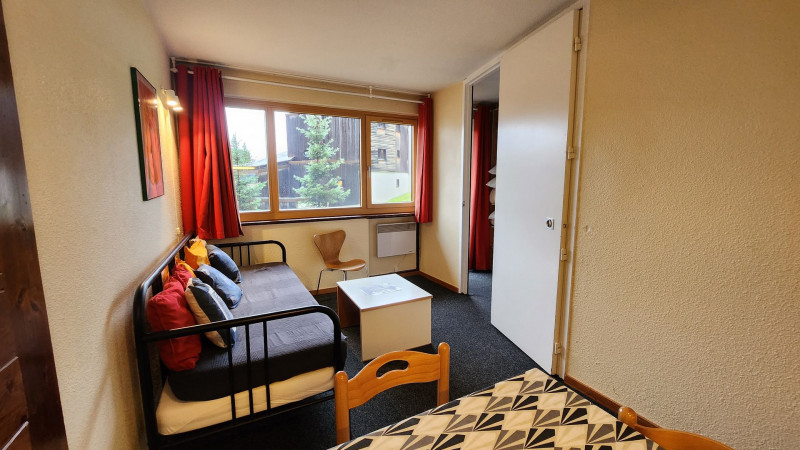 _lv_images__lot_0020392414_02_10218898