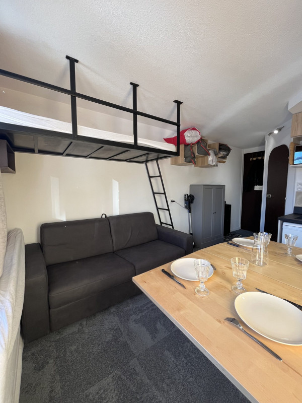 _lv_images__lot_0020392415_04_9228882 _lv_images__lot_0020392415_04_9228882