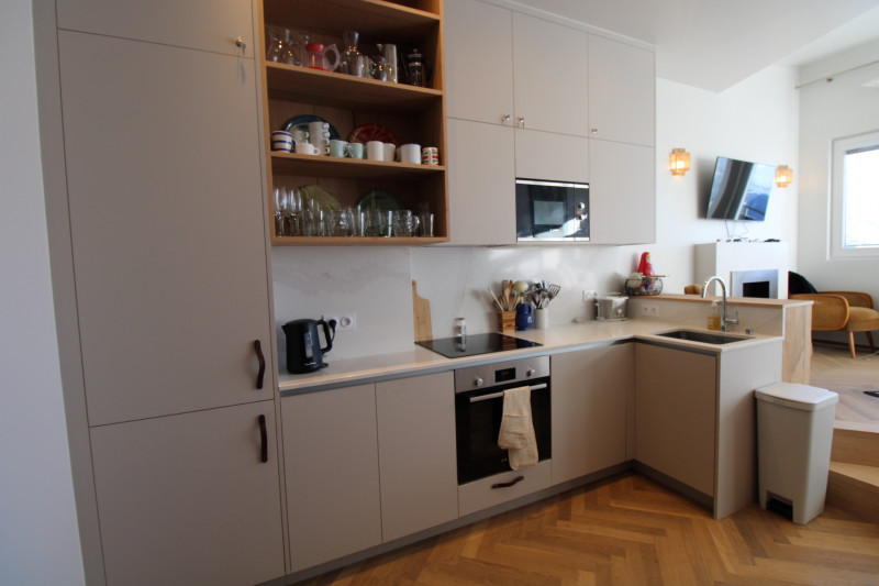 _lv_images__lot_0020392417_06_10364794