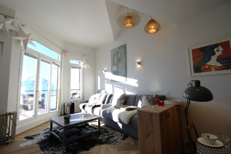 _lv_images__lot_0020392417_15_10115673