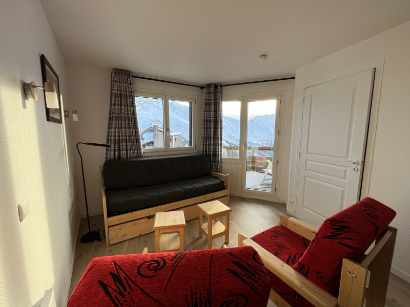 _lv_images__lot_0020392421_01_9787062 _lv_images__lot_0020392421_01_9787062