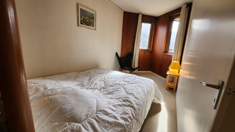 _lv_images__lot_0020392423_05_9458561