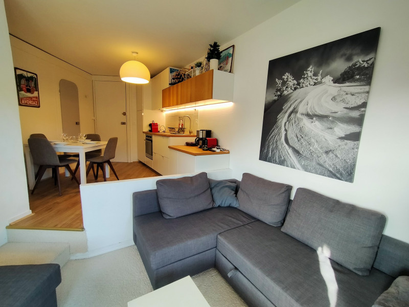 _lv_images__lot_0020392430_03_10048289