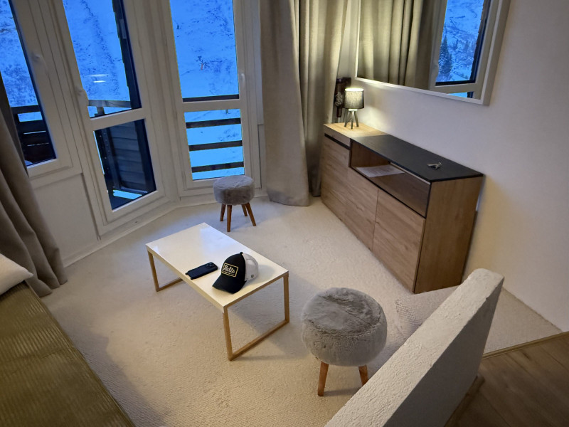 _lv_images__lot_0020392430_10_10305603