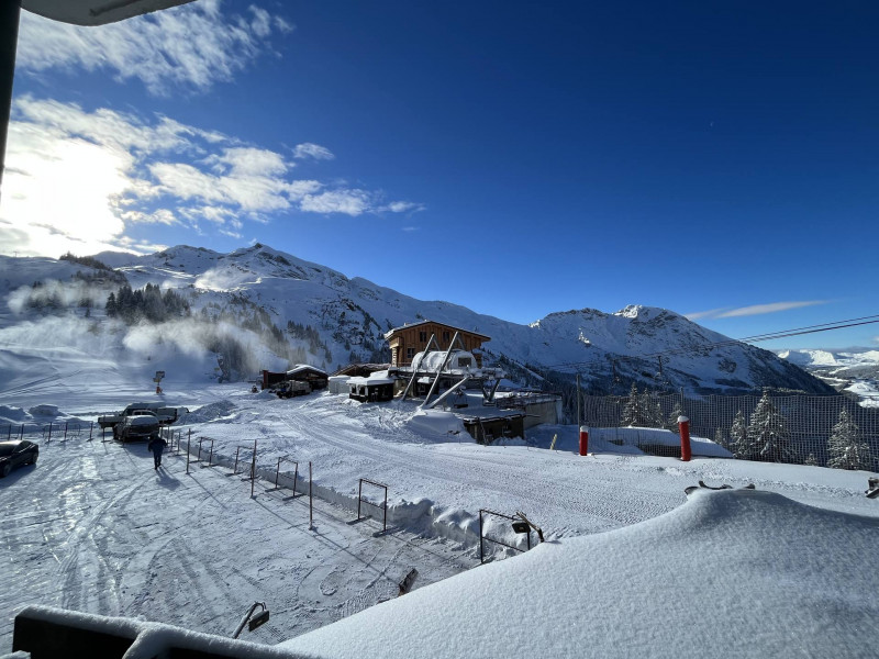 _lv_images__lot_0020392431_11_8110669